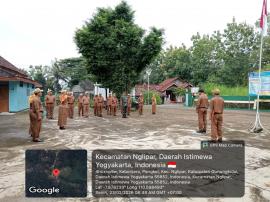 Apel Senin di Bulan Ramadan, Kalurahan Pengkol Tegaskan Disiplin dan Semangat Pelayanan